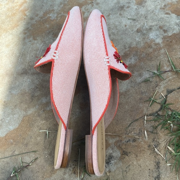 Talbots Ryan Mule Slip On 6.5 Flat Orange Novelty Dragonfly Beaded Embroidered - Picture 7 of 9